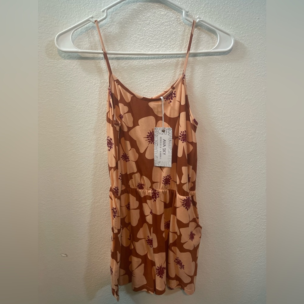 NWT Ava Sky Romper